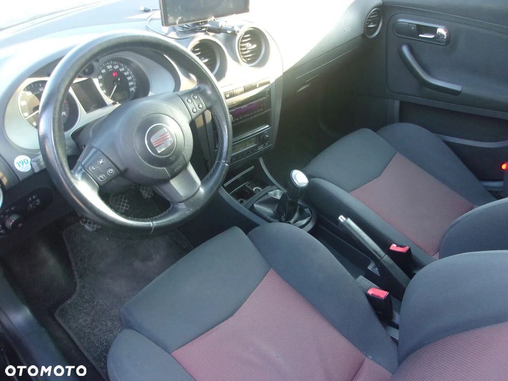 Seat Ibiza 1.4 16V Reference - 5