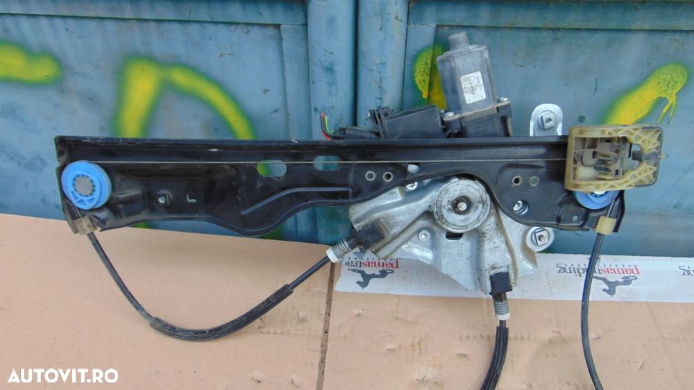 Macara cu motoras electric Opel Astra J an 2009-2018 cod 13350757 LH - 5
