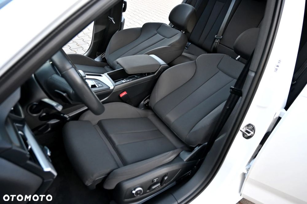 Audi A4 Avant 40 TDI S tronic quattro - 27