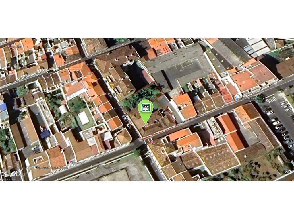 AMPLO EDIFÍCIO - MORADIA para VENDA no centro histórico de Ponta De... - Grande imagem: 2/6