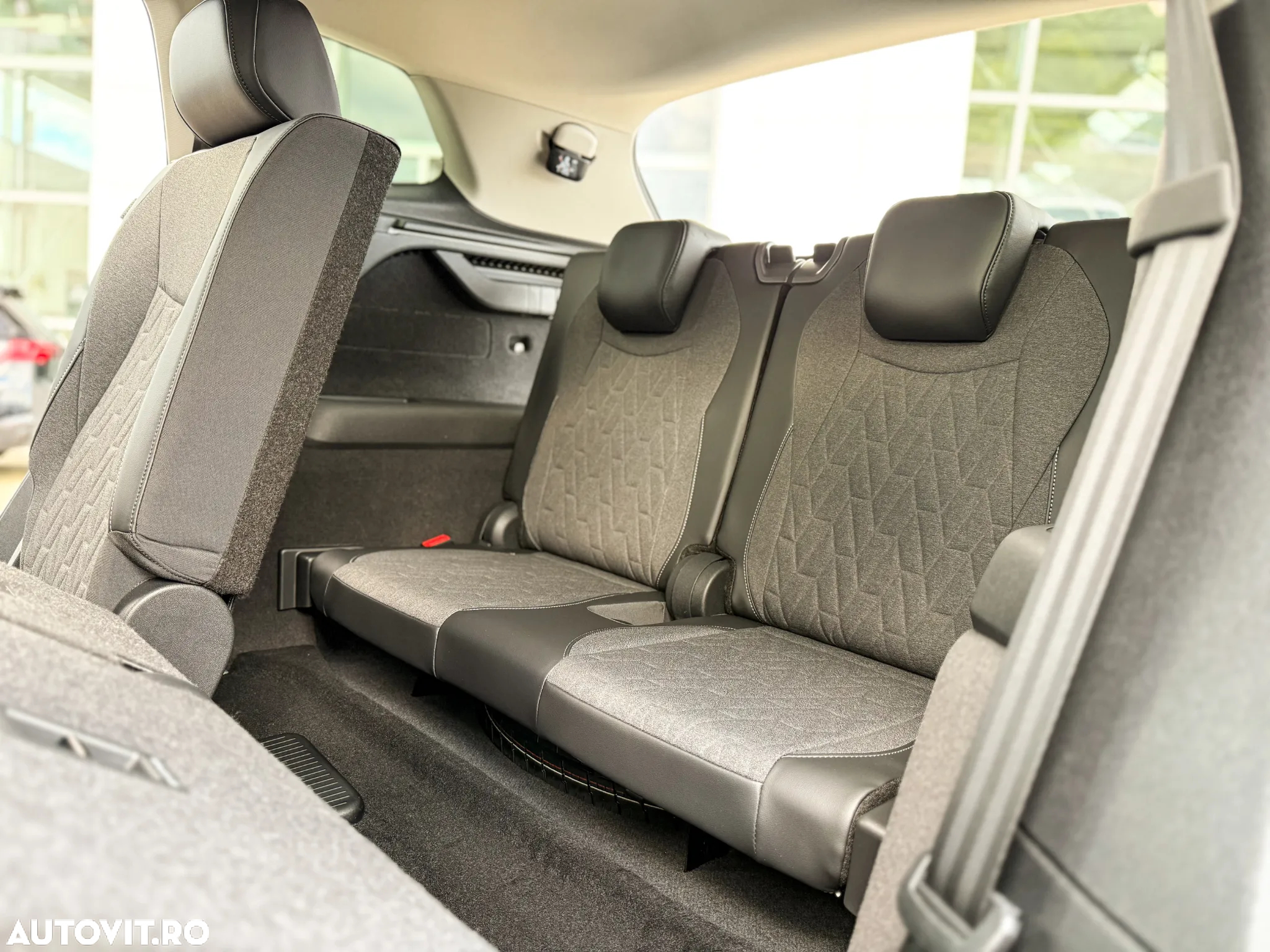 Volkswagen Tayron 2.0 TDI 4Motion DSG Life - 11