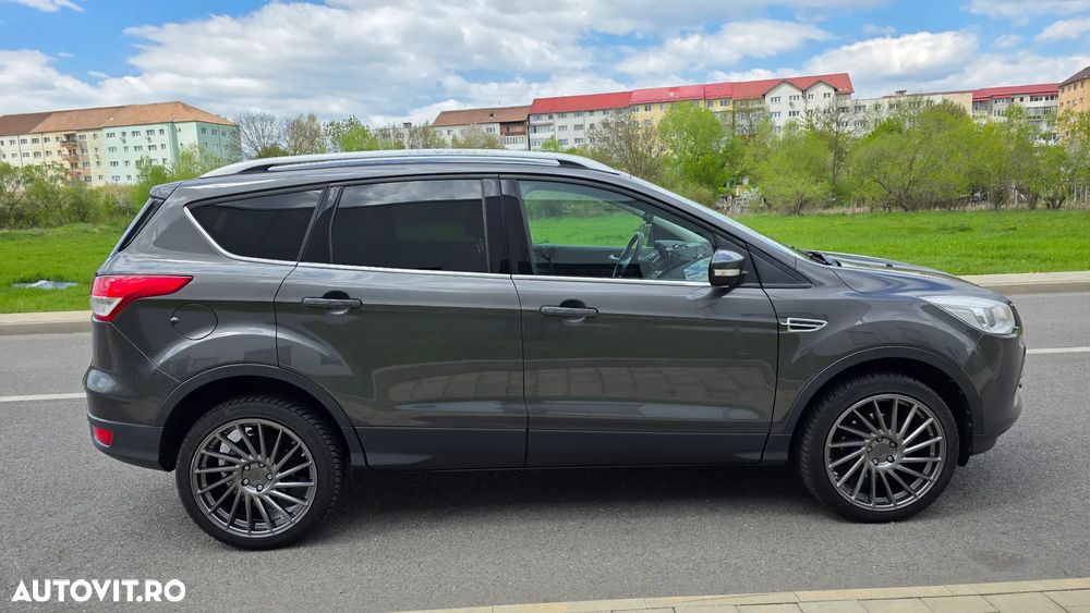 Ford Kuga 1.5 EcoBoost 2WD Titanium - 8