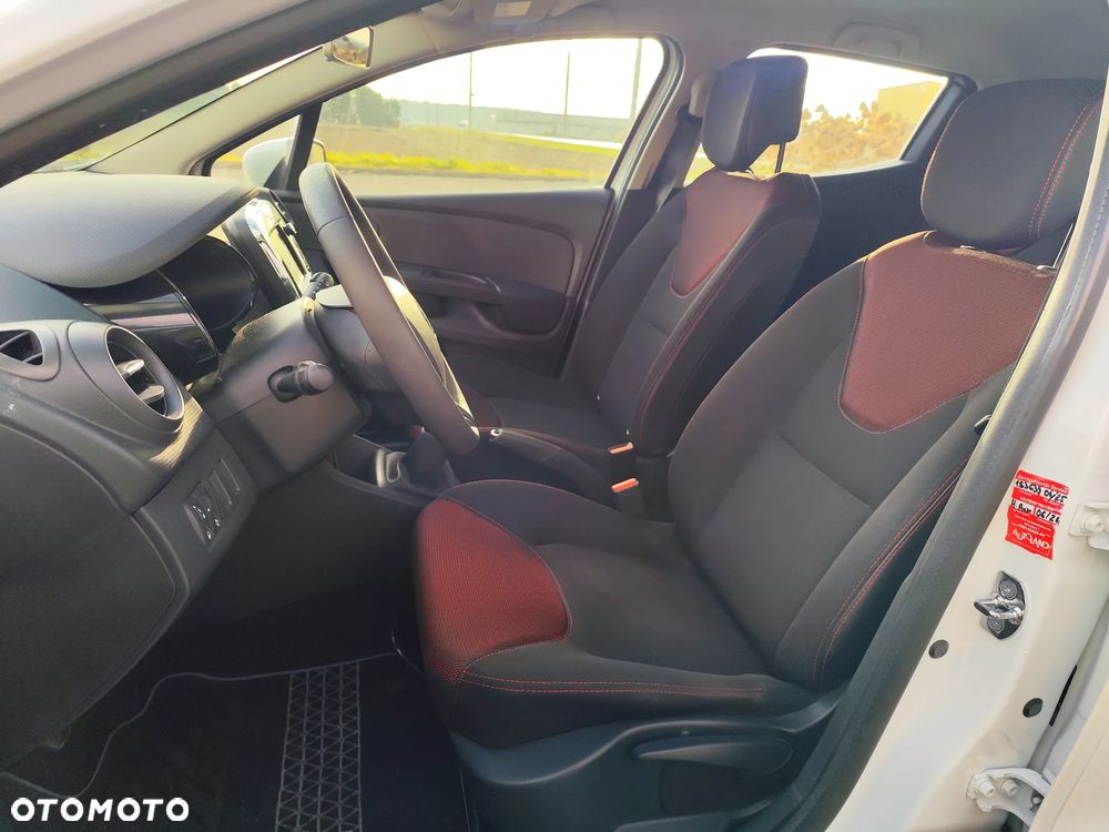 Renault Clio 1.2 16V 75 Expression - 6