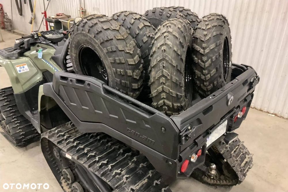 Can-Am Outlander Max - 10