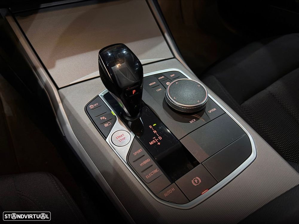 BMW 330 e Corporate Edition Auto - 27