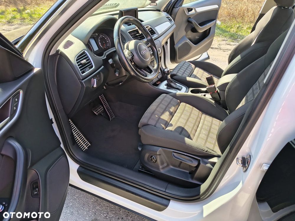 Audi Q3 2.0 TFSI Quattro S tronic sport - 29