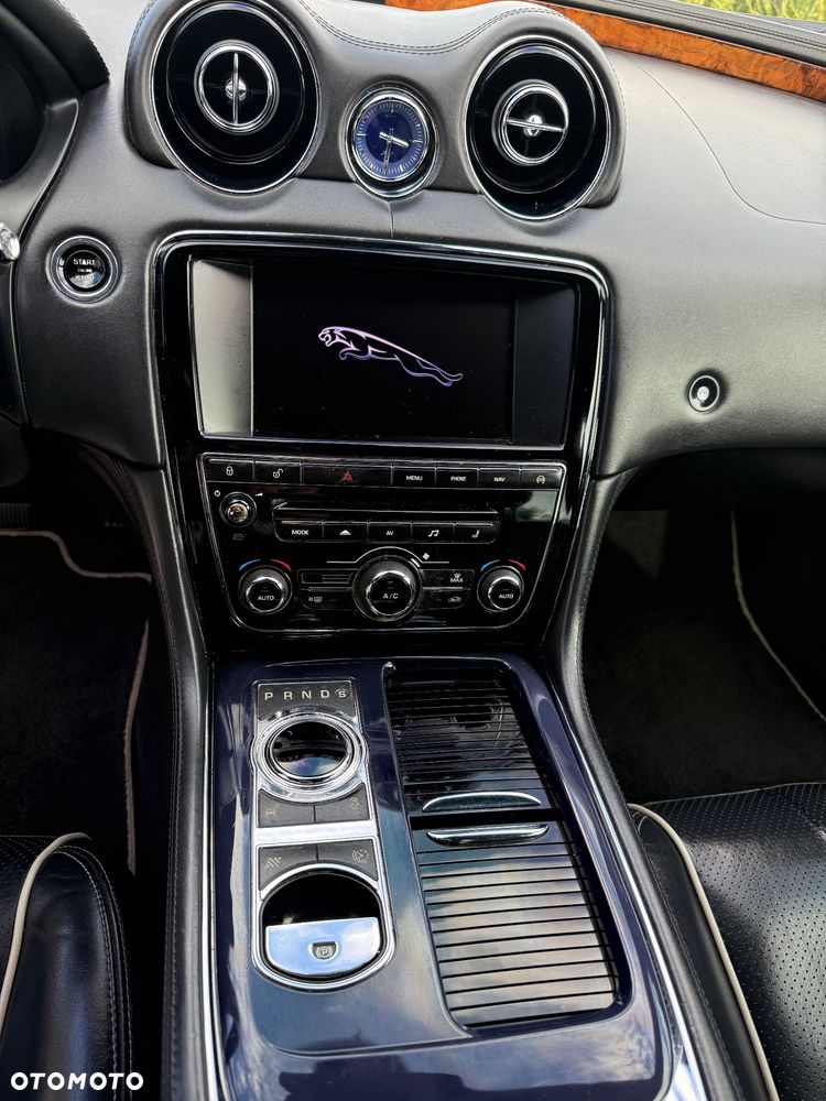 Jaguar XJ 3.0 V6 Kompressor Portfolio - 25