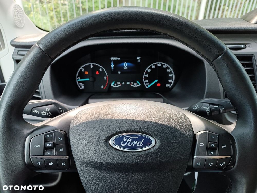 Ford Transit - 17