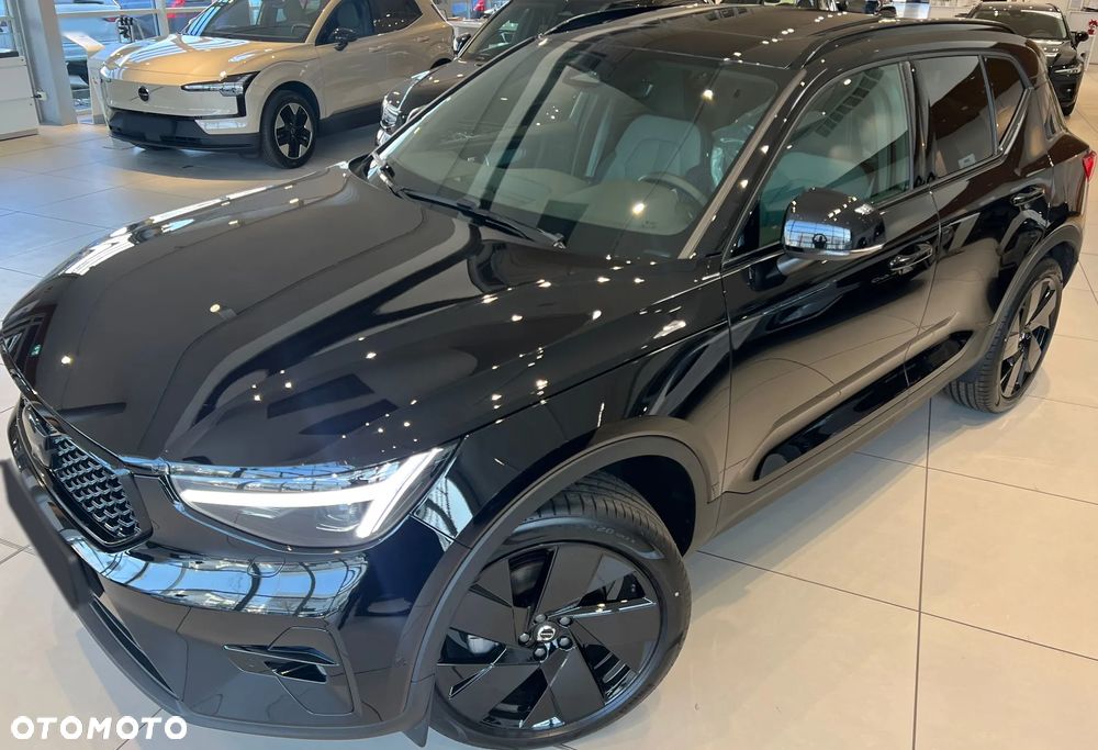 Volvo XC 40 B4 B AWD DKG Ultimate Dark - 11
