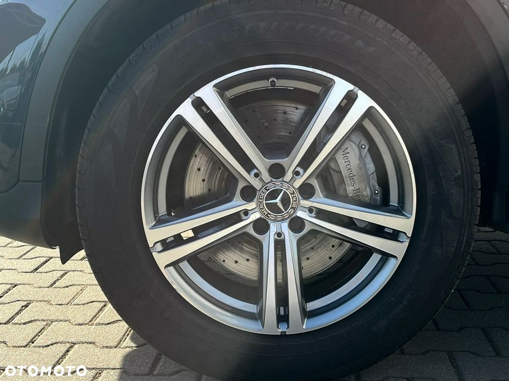 Mercedes-Benz GLC 300 e 4-Matic Business Edition - 16