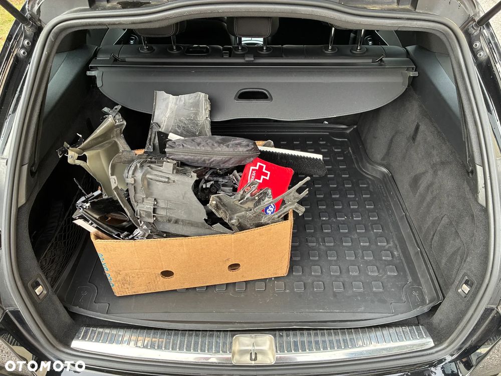 Mercedes-Benz Klasa C 220 d 4Matic 9G-TRONIC AMG Line - 28