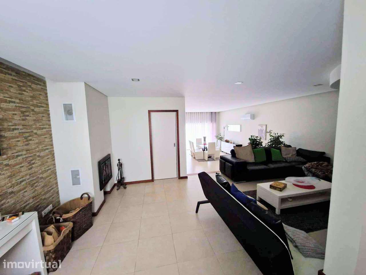 Moradia T3 com Jardim e Garagem em Mindelo - Grande imagem: 3/26