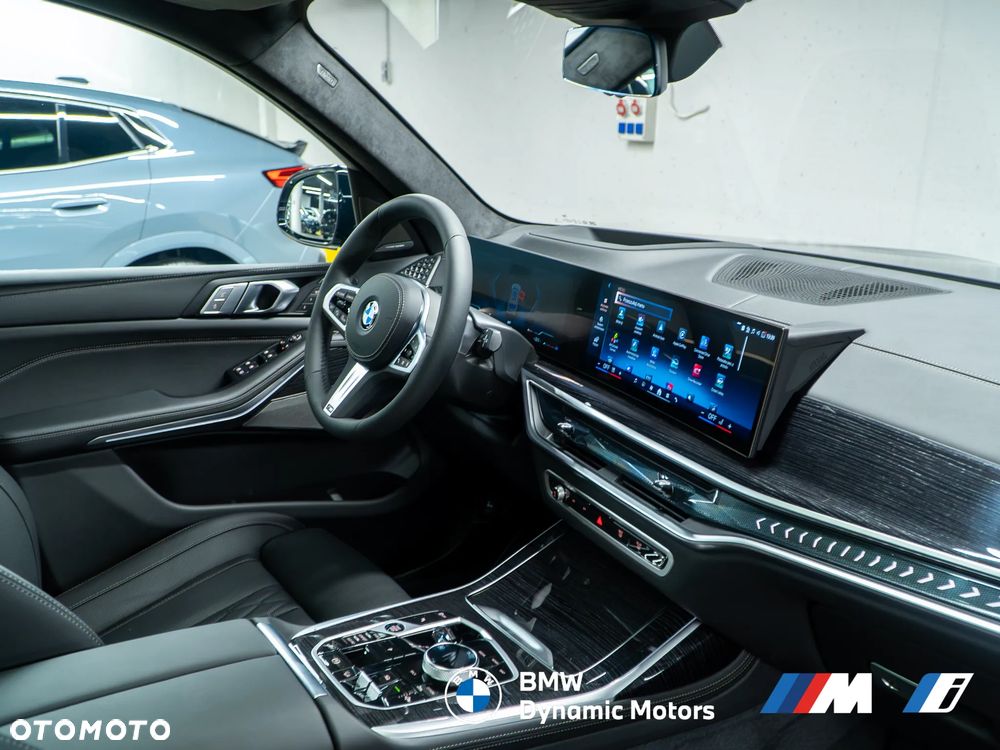 BMW X7 xDrive40d - 23