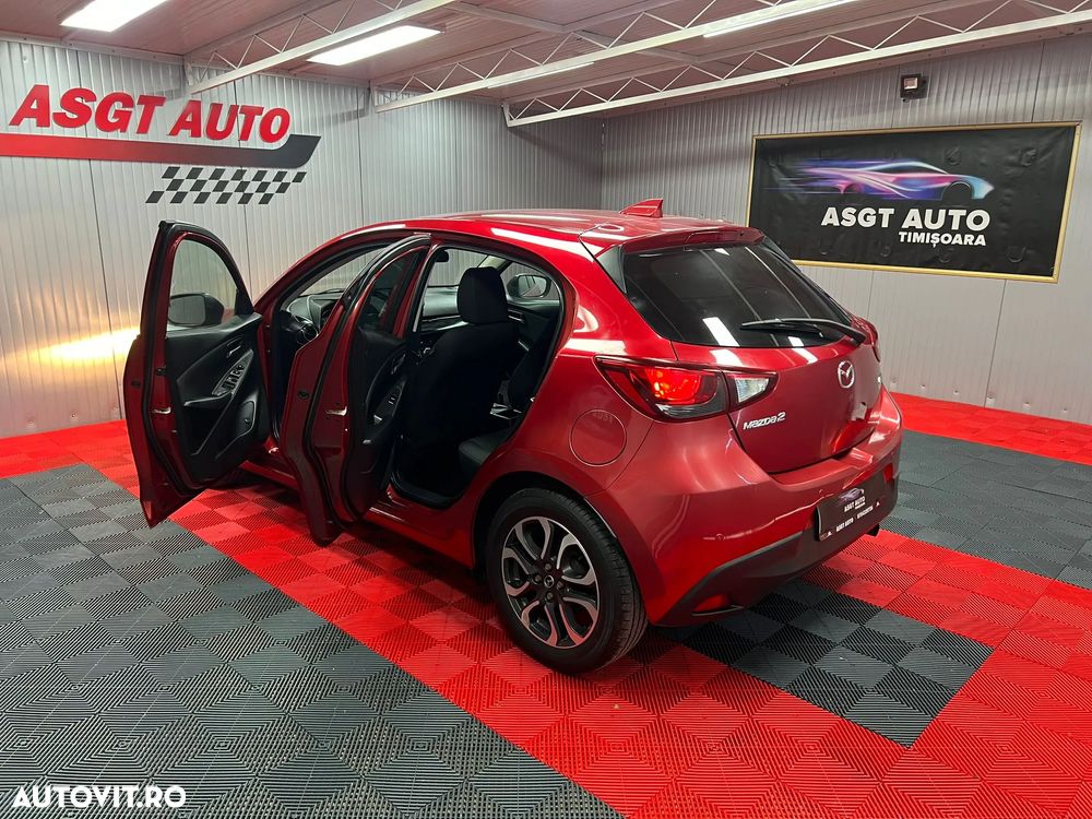 Mazda 2 - 15