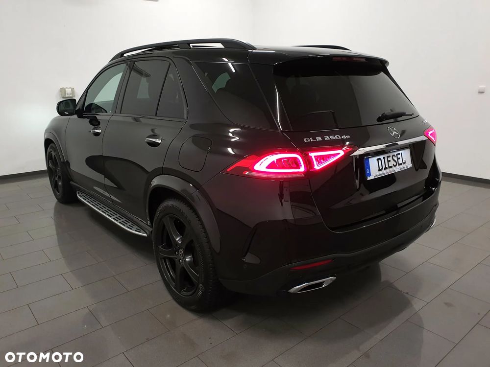 Mercedes-Benz GLE 350 de 4-Matic Premium - 4