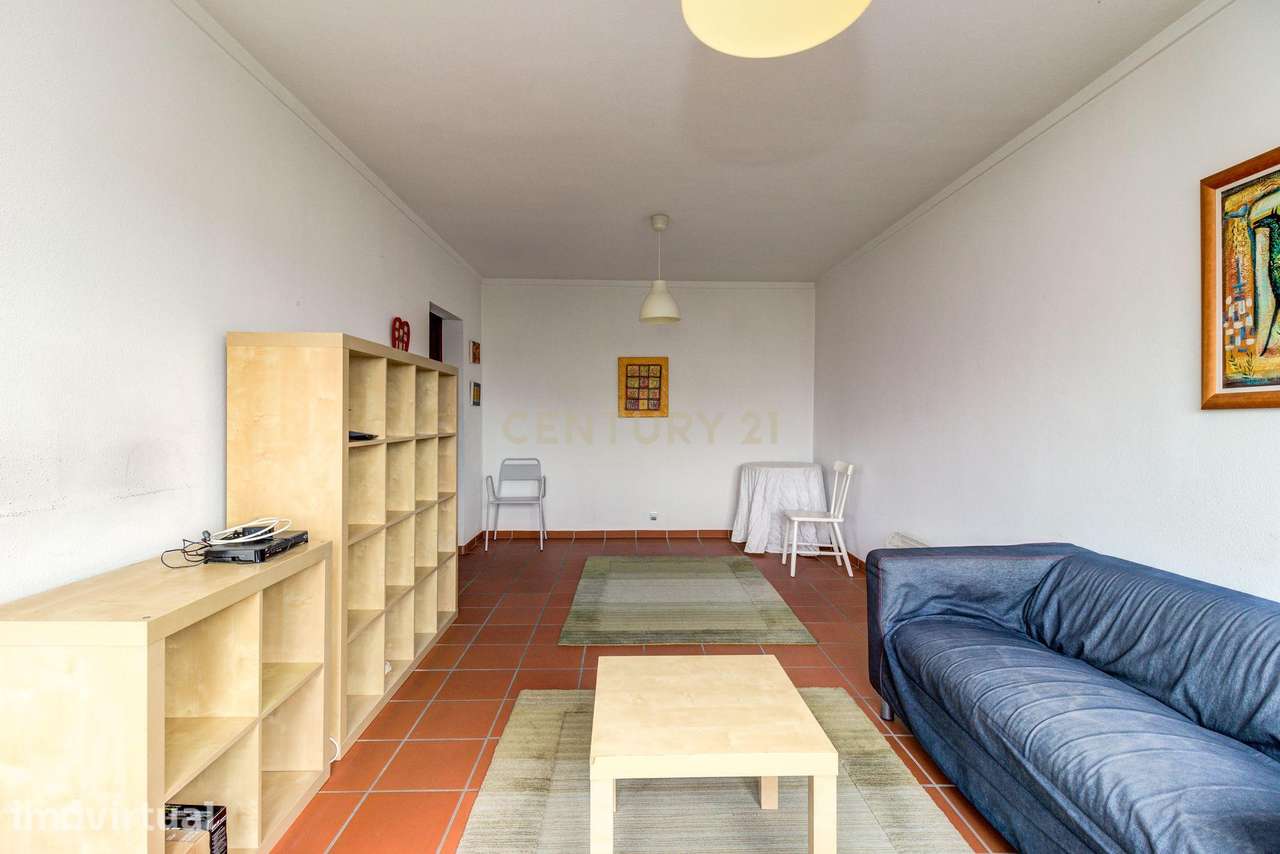 Apartamento T2 no Lumiar com garagem. Perto do Metro - Grande imagem: 2/25