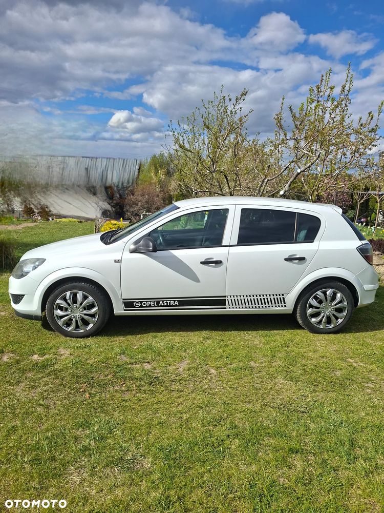 Opel Astra 1.6 Selection - 1