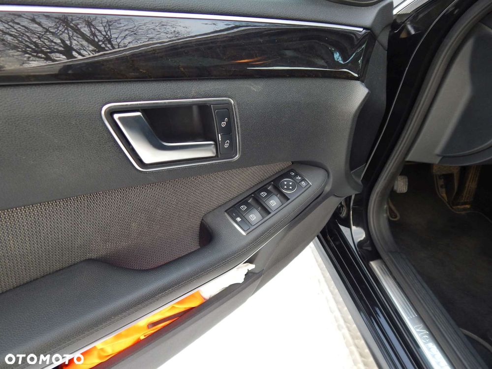 Mercedes-Benz Klasa E 220 CDI 7G-TRONIC Avantgarde - 20