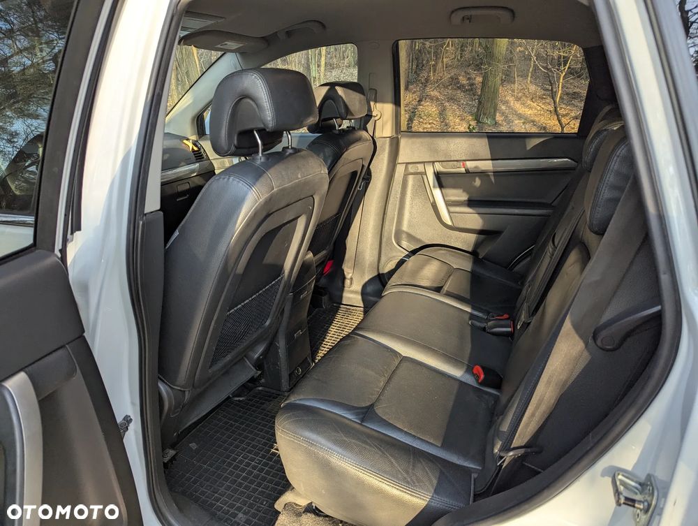 Chevrolet Captiva 2.0 4WD 7 Sitzer Automatik LT - 14
