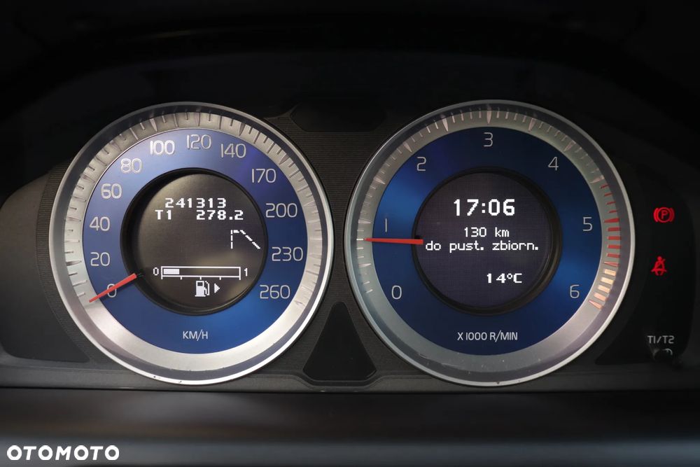 Volvo XC 60 D4 RDesign - 21