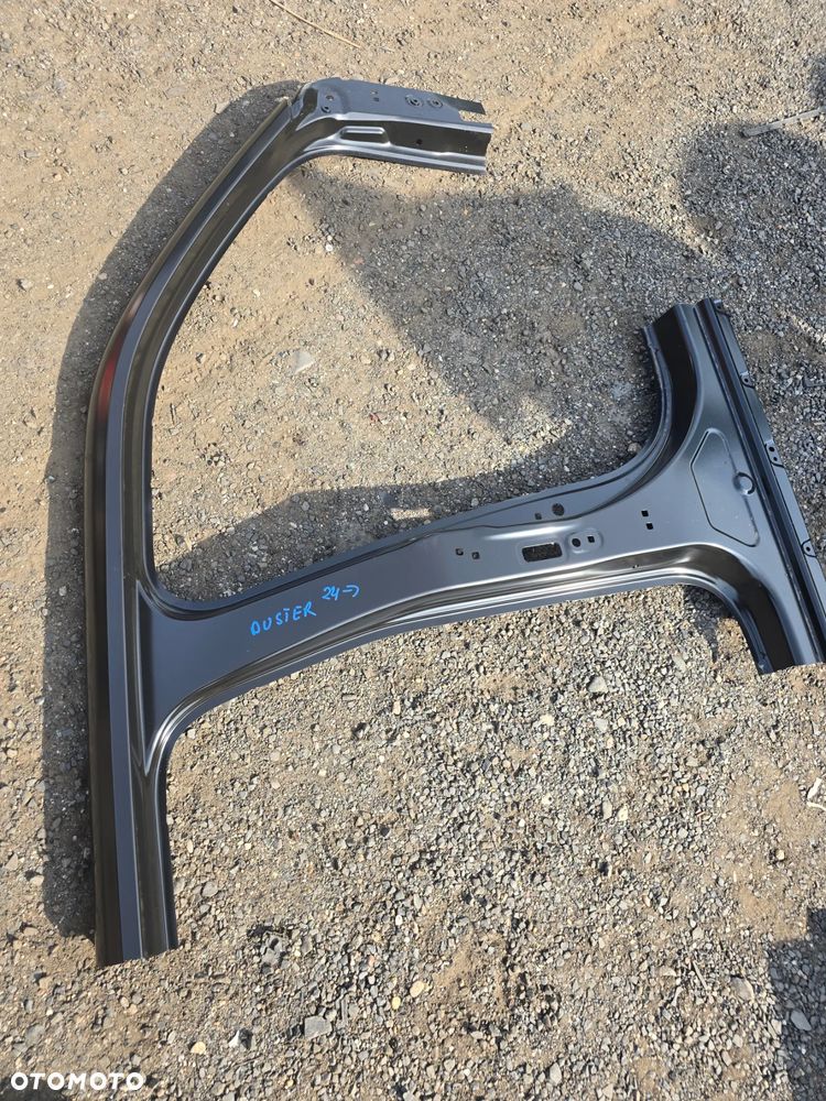 Próg prawy słupek srodkowy dacia duster  III - 1