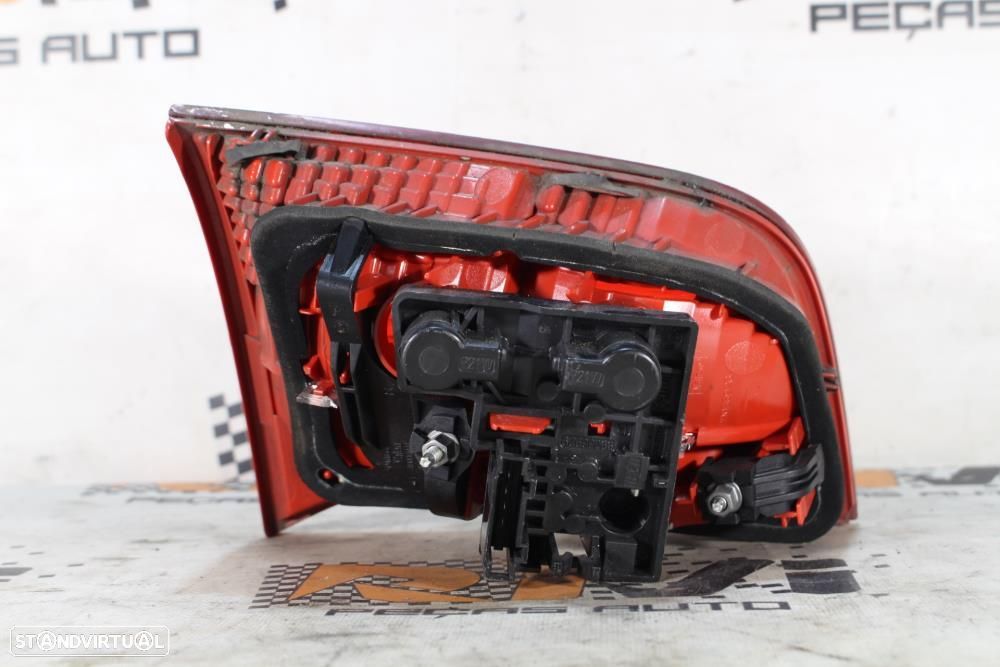 Farolim Direito Audi A6 Avant (4F5, C6)  4F9945094b / 89037748 / Mala - 5