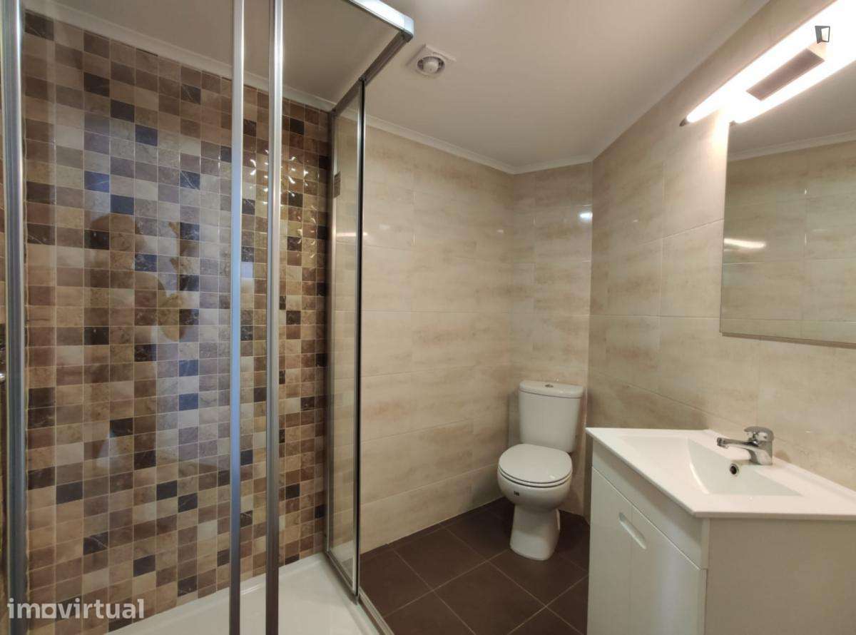 Quarto - localizado em Oeiras Lisbon - Grande imagem: 4/10