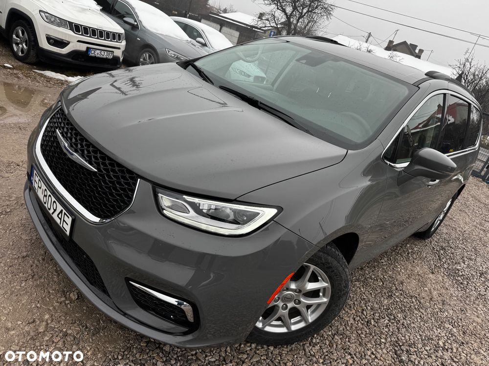 Chrysler Pacifica - 21