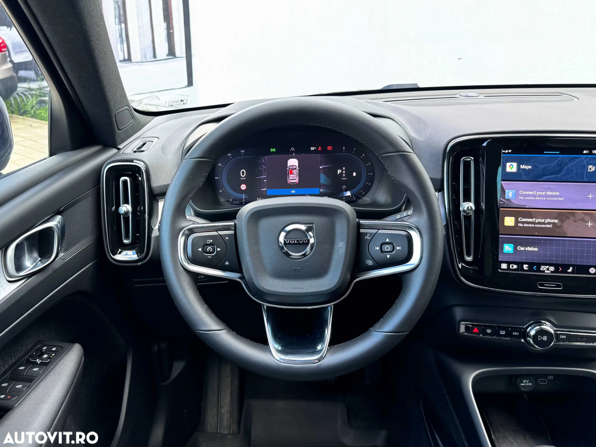 Volvo XC 40 B4 AT8 AWD Mild Hybrid Momentum Pro - 17