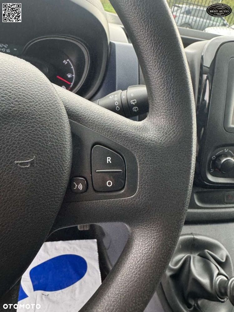 Opel Vivaro - 18