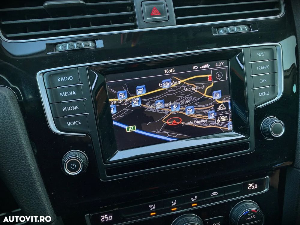 Volkswagen Golf 1.6 TDI DSG Join - 24