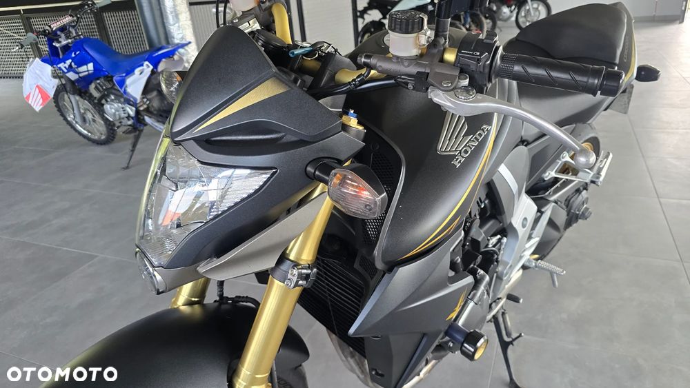 Honda CB - 6