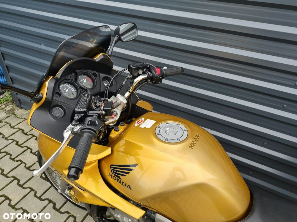 Honda CBF - 15