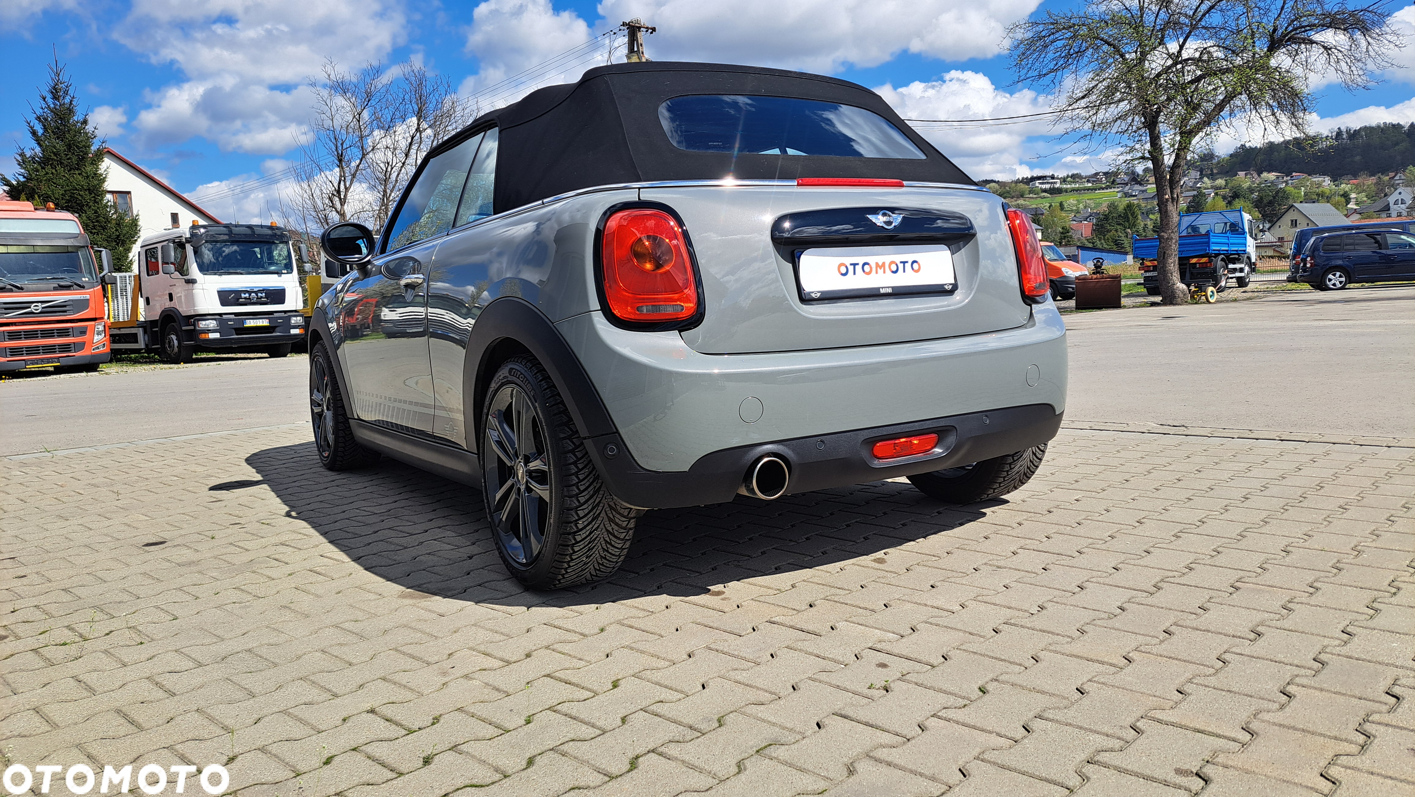 MINI ONE Cabrio Sidewalk Edition - 10