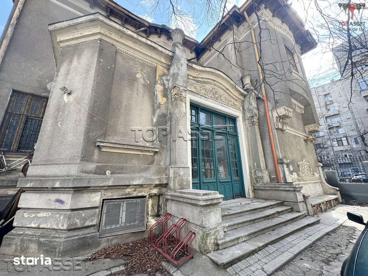 Vilă istorică spectaculoasă - Monument de arhitectură interbelică - Imagine principală: 2/20