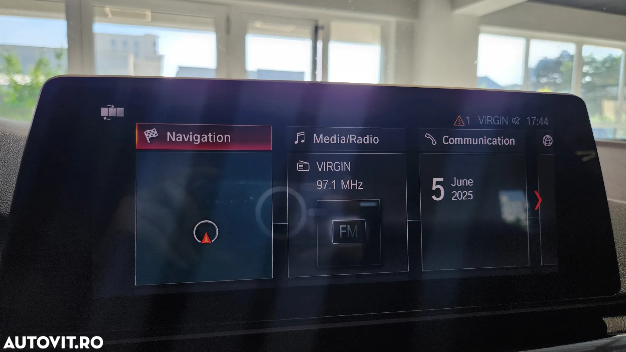 BMW Seria 5 520d xDrive AT - 34