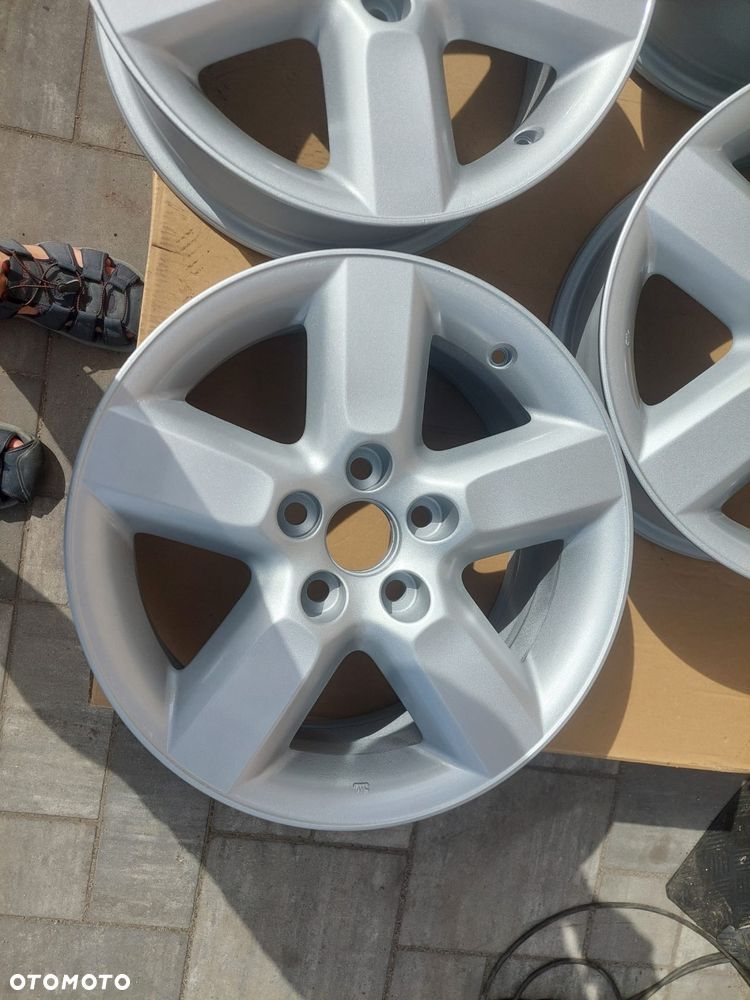Alufelgi Toyota RAV4 R16 - 6
