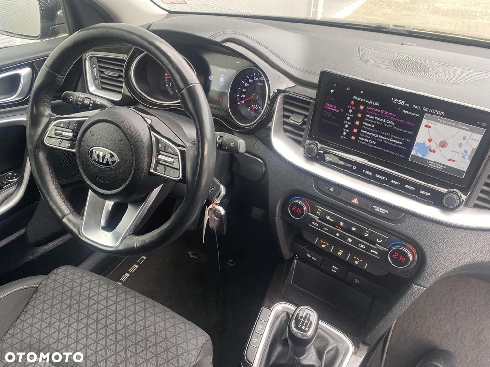 Kia Ceed - 26