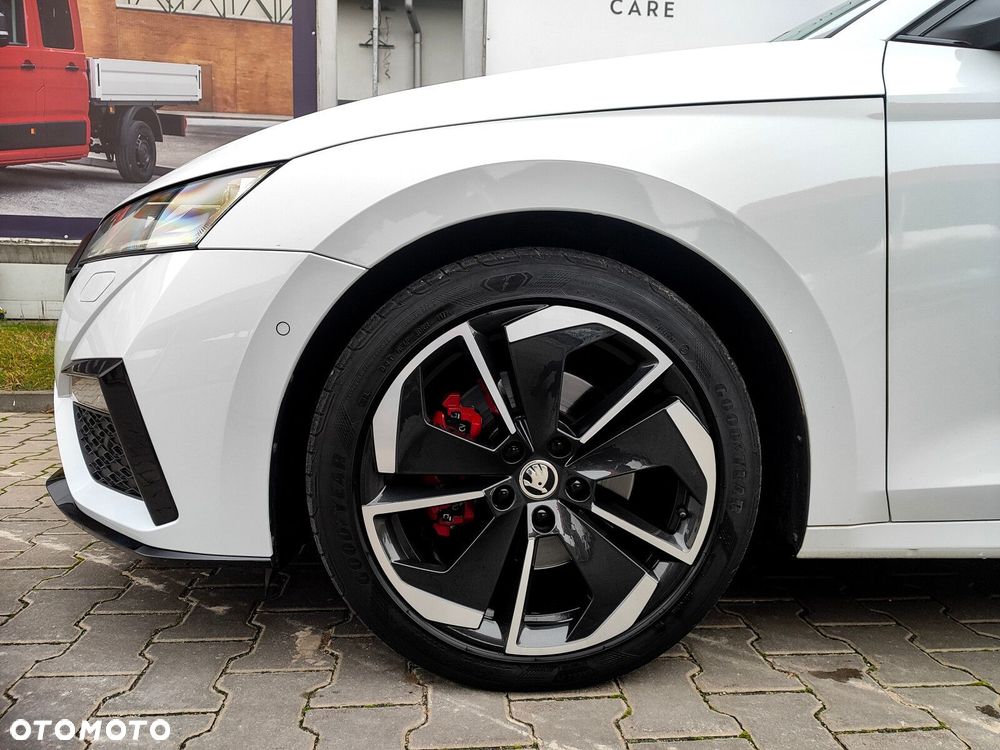 Skoda Octavia 2.0 TDI RS DSG - 10