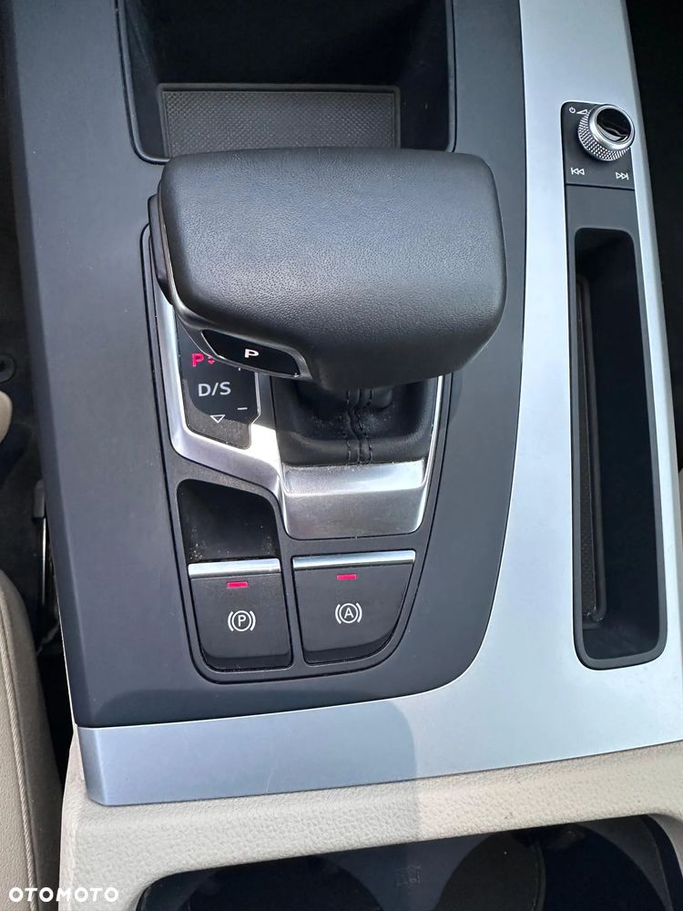Audi Q5 40 TDI mHEV Quattro S tronic - 12