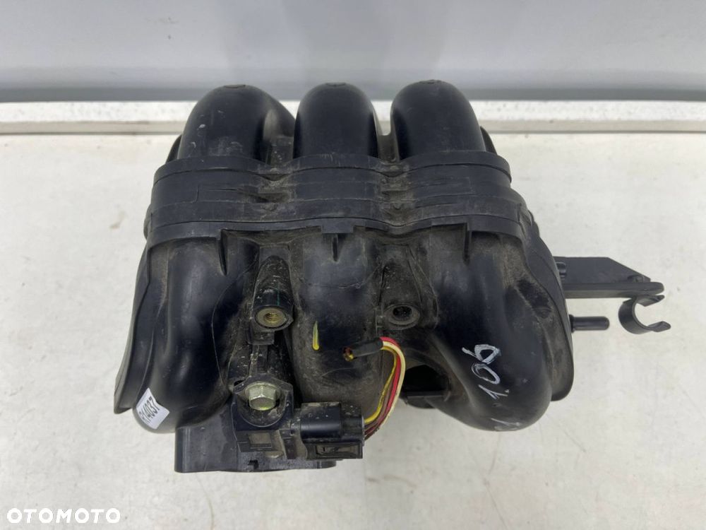 Kolektor ssący Peugeot 107 Citroen C1 I Toyota Aygo I 1.0b benzyna 2005-2014r. - 2