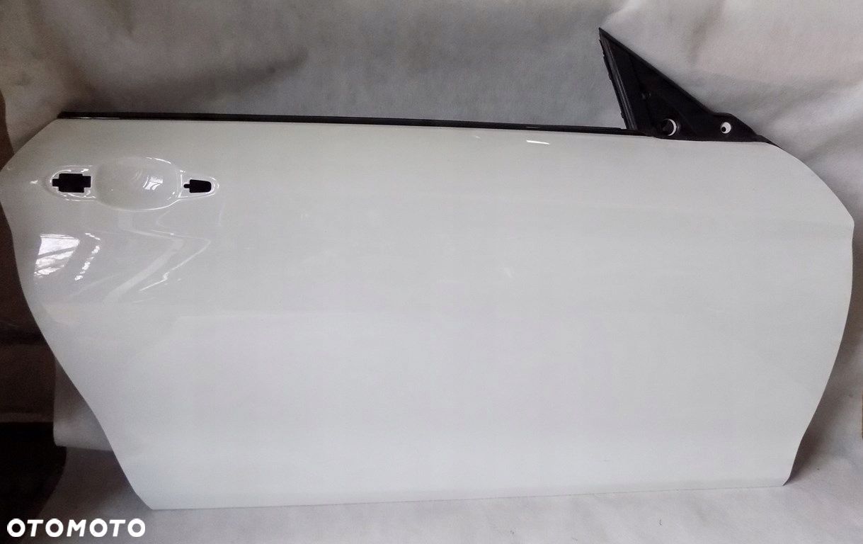 DW BMW M240i DRZWI PRAWA STRONA BIAŁE - 1