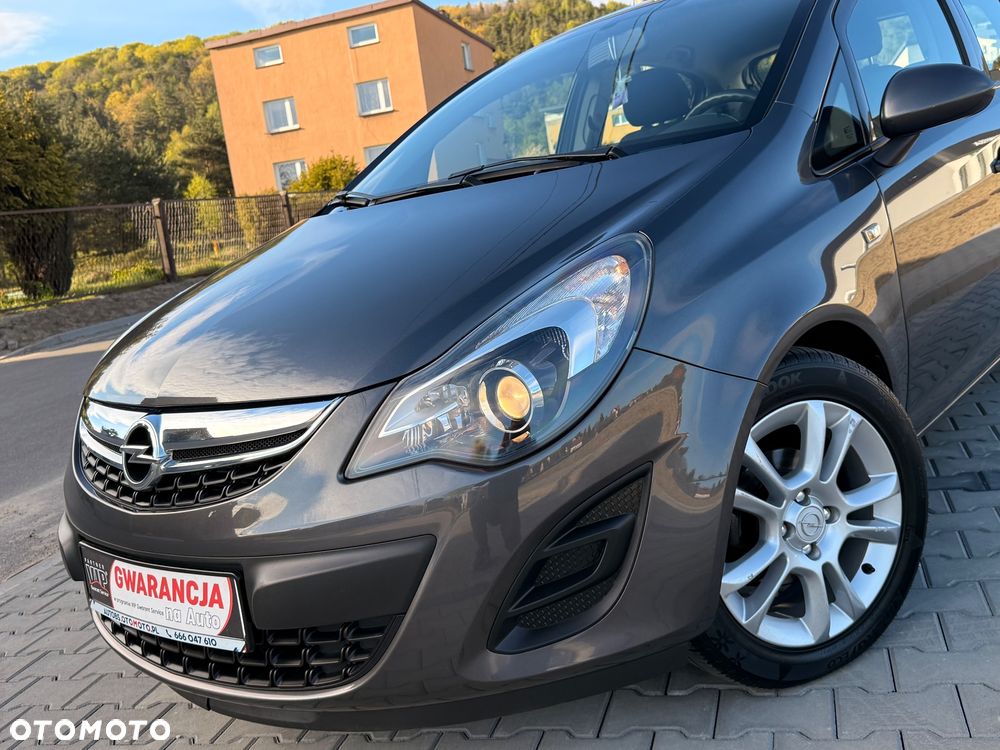 Opel Corsa 1.4 16V Cosmo - 4