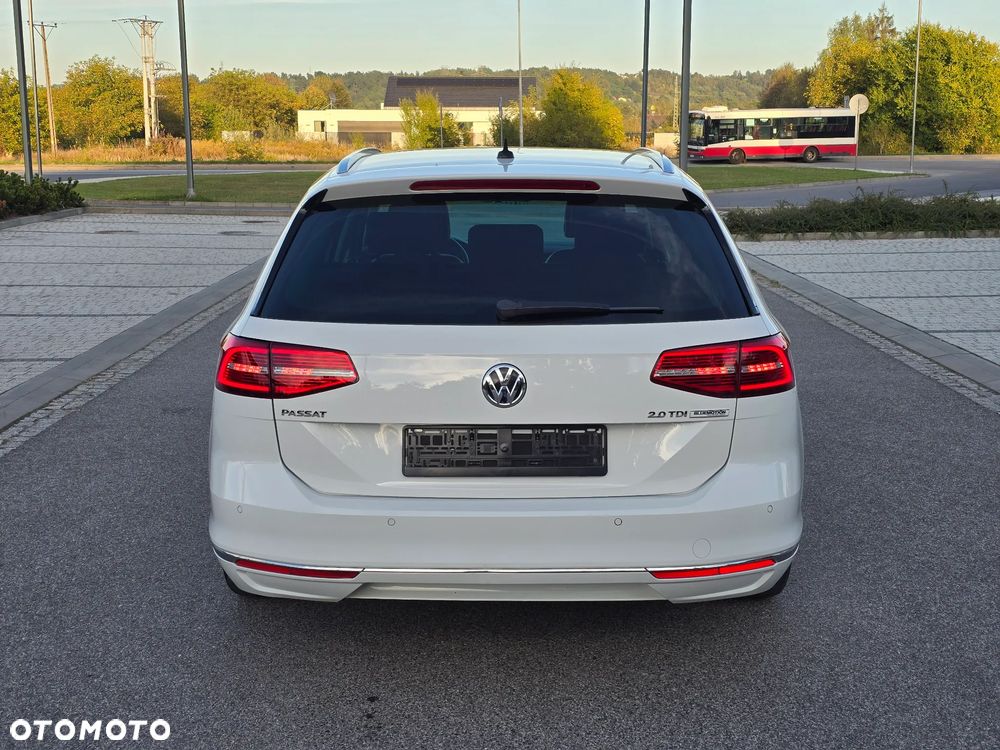 Volkswagen Passat - 21