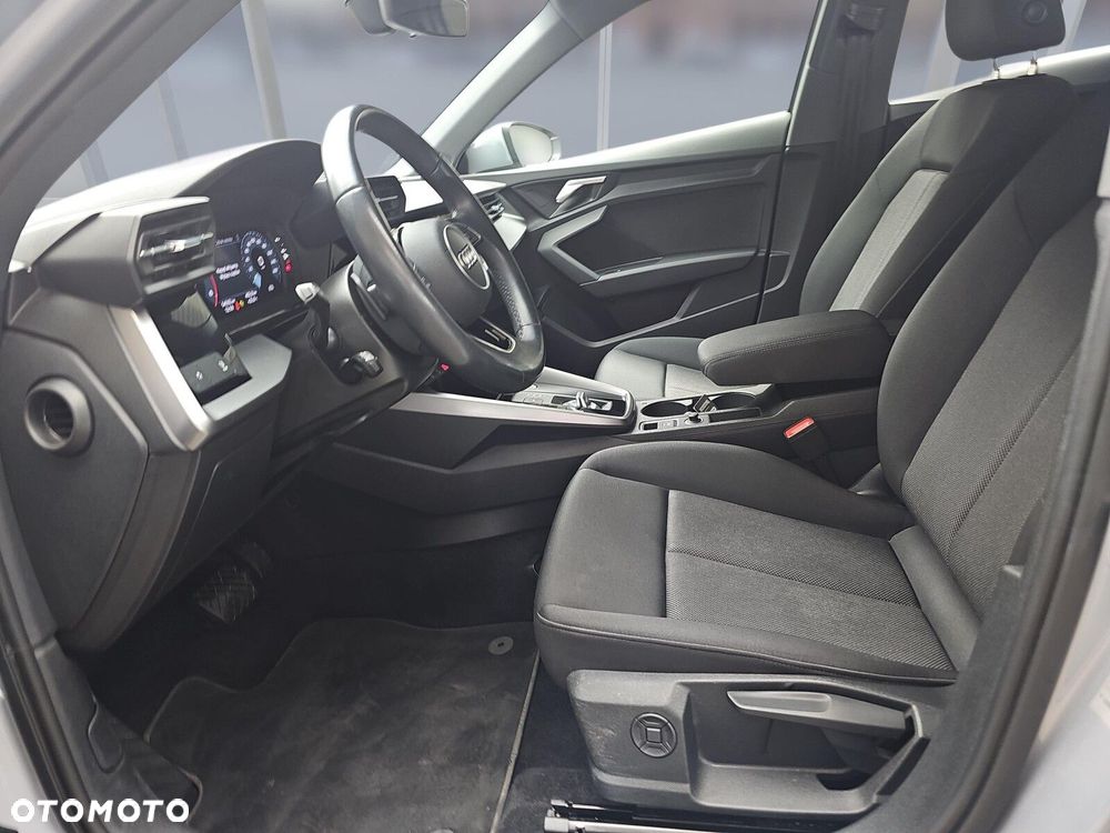 Audi A3 Sportback 30 TDI S tronic - 8
