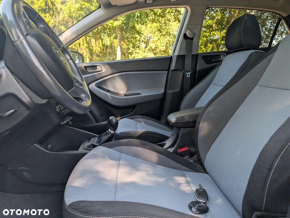 Hyundai i20 - 32