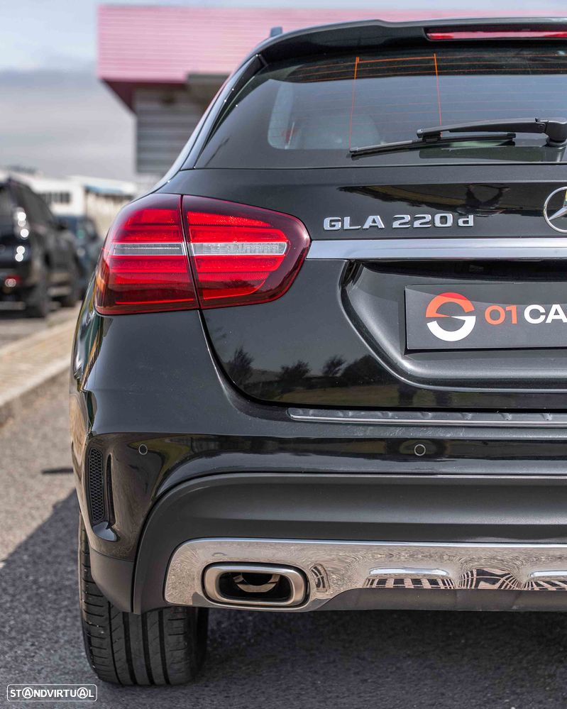 Mercedes-Benz GLA 220 d - 11