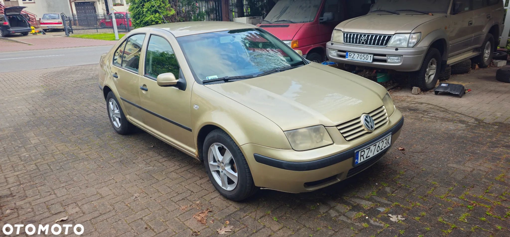 Volkswagen Bora 1.9 TDI Basis - 1