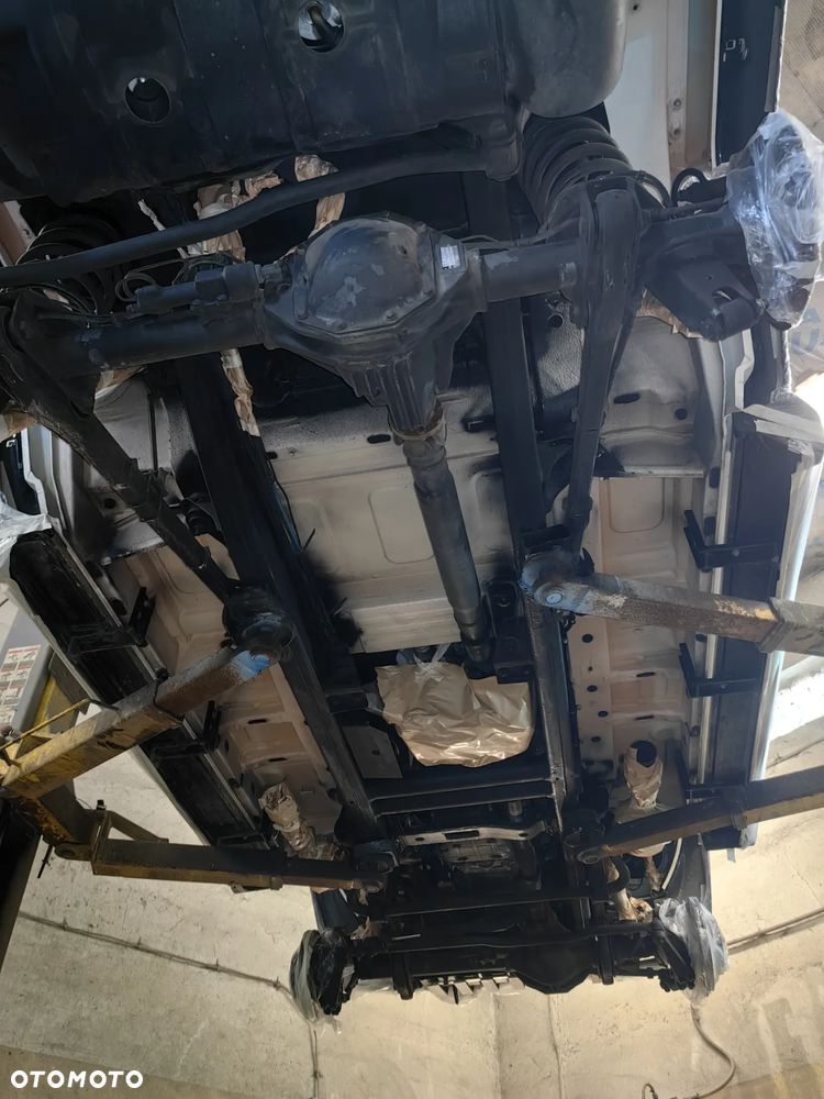 Mercedes-Benz Klasa G 500 7G-TRONIC - 39