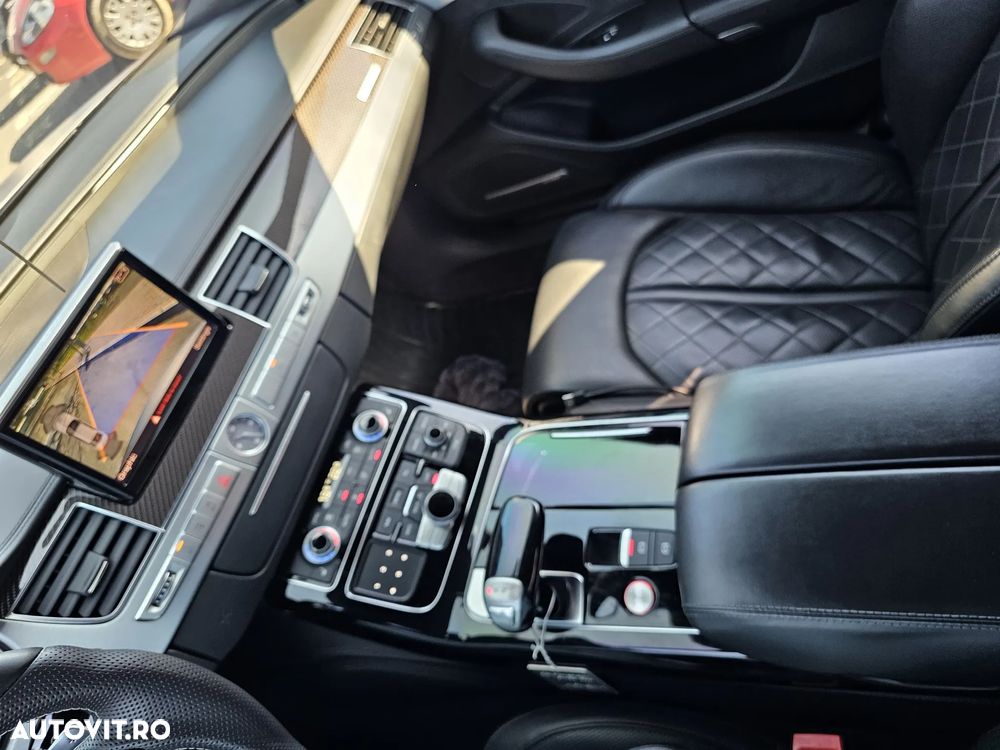 Audi S8 Plus 4.0 TFSI quattro Tiptronic - 14